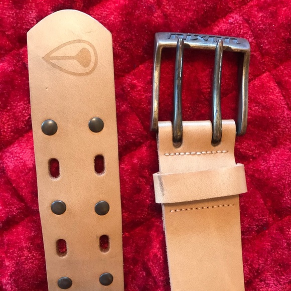 nixon leather belt